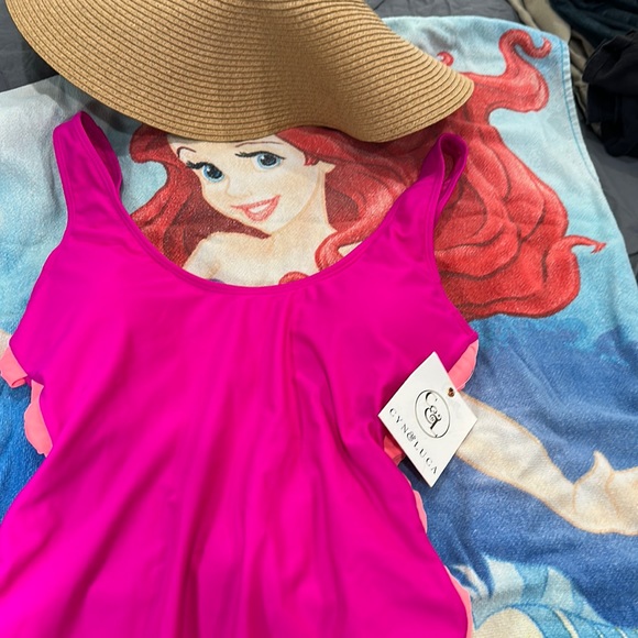 Cyn&Luca one piece swim suit. Hot Pink with 4 neon orange bows on each sidesXLG - Picture 1 of 7